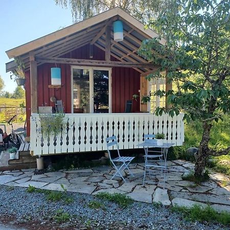 Idyllisk Minihus I Landlige Omgivelser - Med 5 Sengeplasser Og Parkering Åsen Exteriör bild