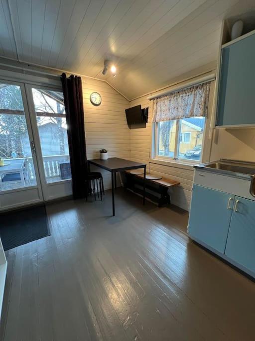 Idyllisk Minihus I Landlige Omgivelser - Med 5 Sengeplasser Og Parkering Åsen Exteriör bild