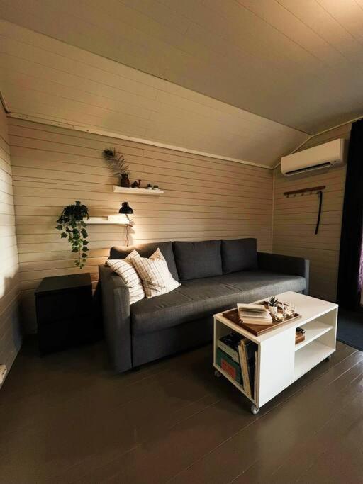 Idyllisk Minihus I Landlige Omgivelser - Med 5 Sengeplasser Og Parkering Åsen Exteriör bild