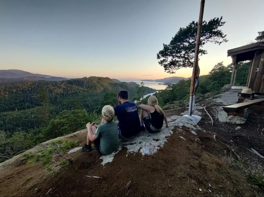 Idyllisk Minihus I Landlige Omgivelser - Med 5 Sengeplasser Og Parkering Åsen Exteriör bild